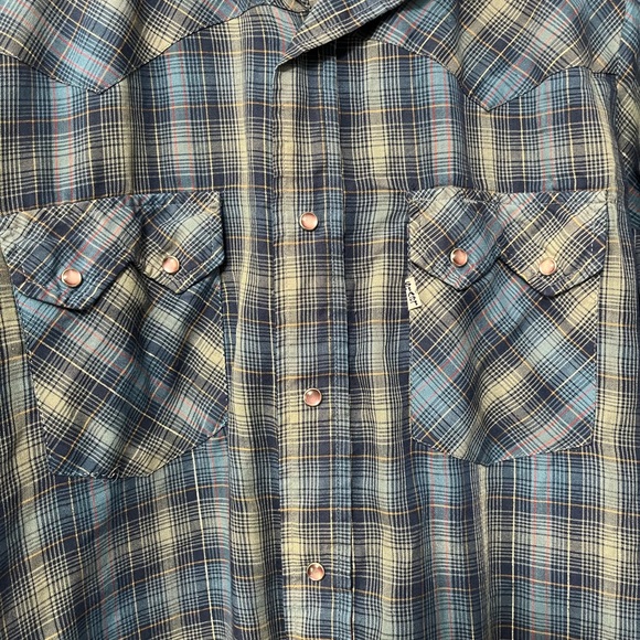 **SALE **Vintage Levi’s White Tab Western Pearl Snap Button Shirt Tapered Fit - Picture 2 of 10